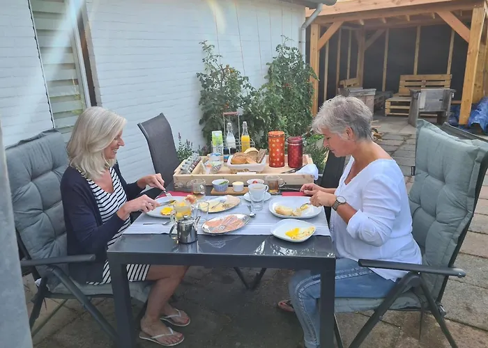 Aan De Bagijnstraat לינה וארוחת בוקר